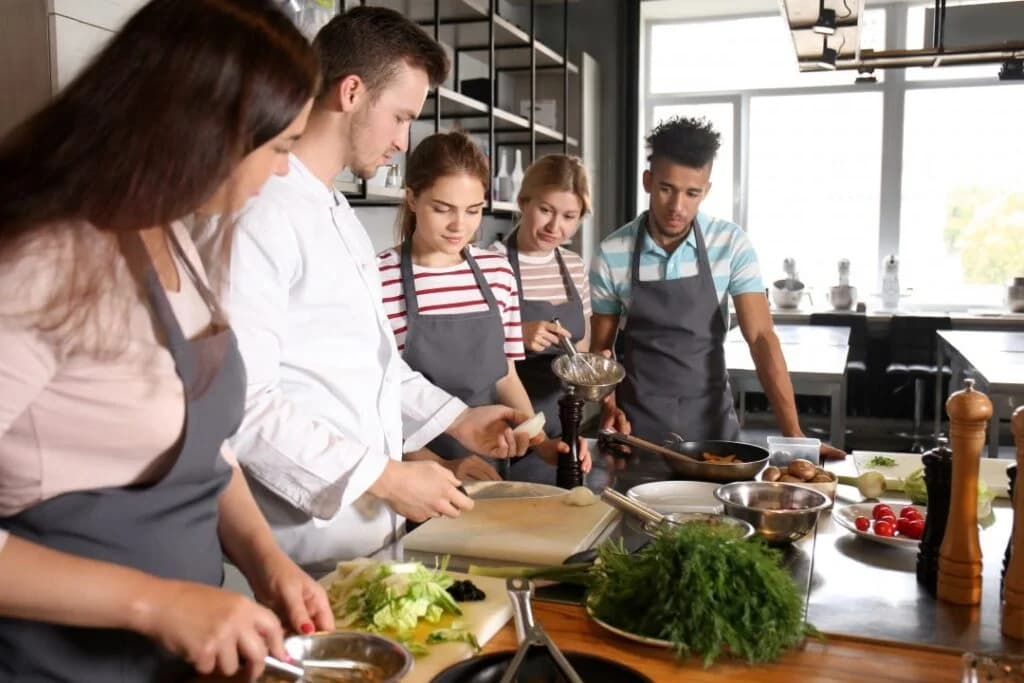 Atelier cuisine à Lyon : le guide pour maîtriser la gastronomie locale