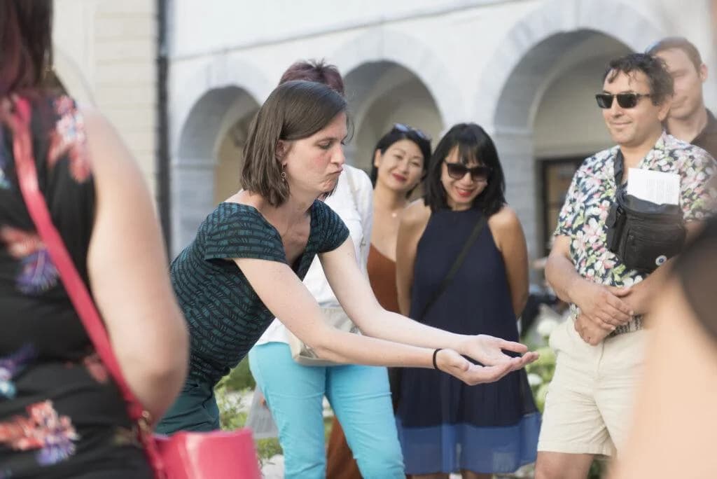 Visite guidée historique et coquine de Lyon : une activité insolite en presqu’île